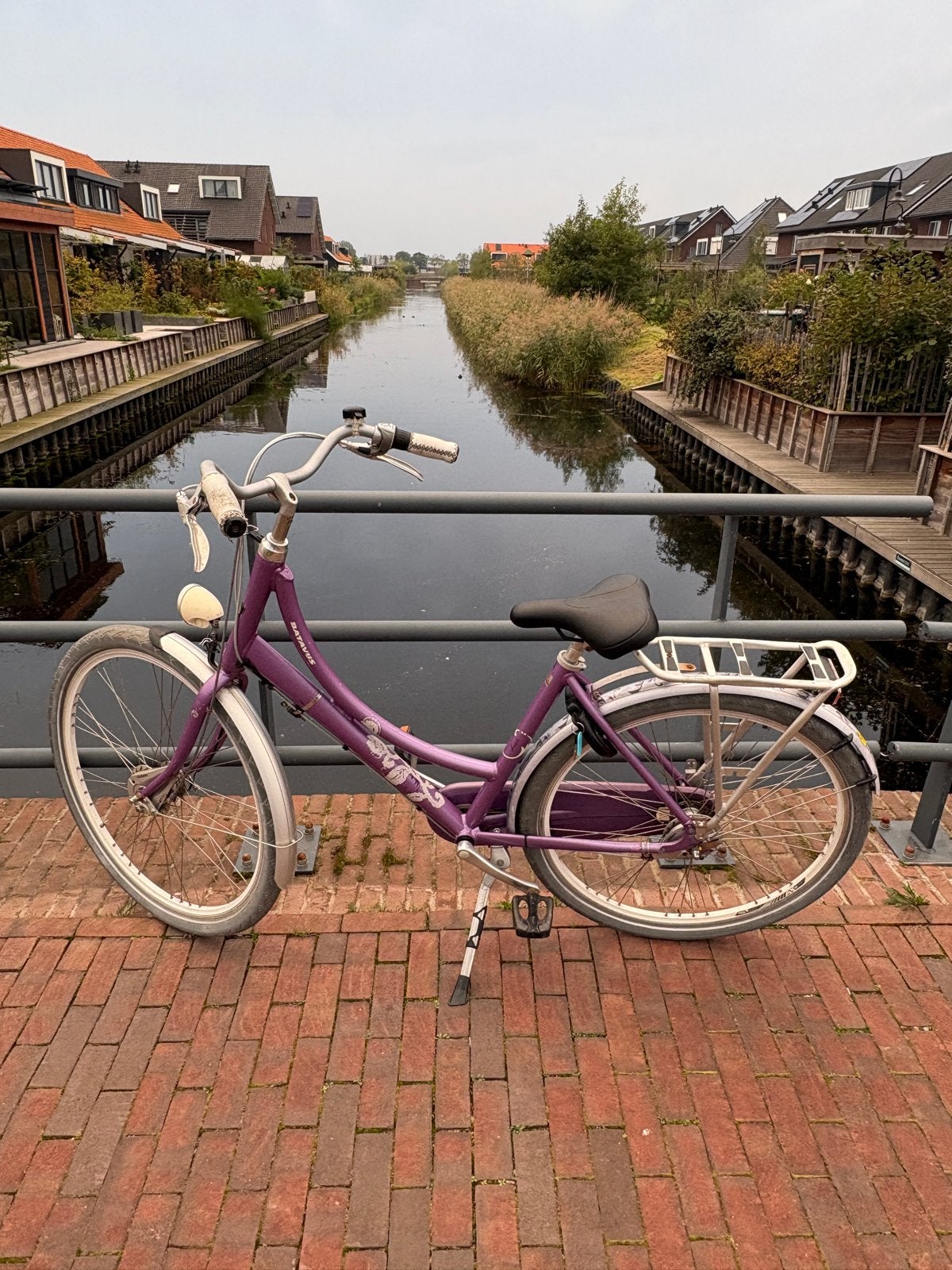 Paarse damesfiets, maat 50, gebruikt met lichte krassen, Fietsen en Brommers, 50 tot 53 cm, Ophalen, Gebruikt