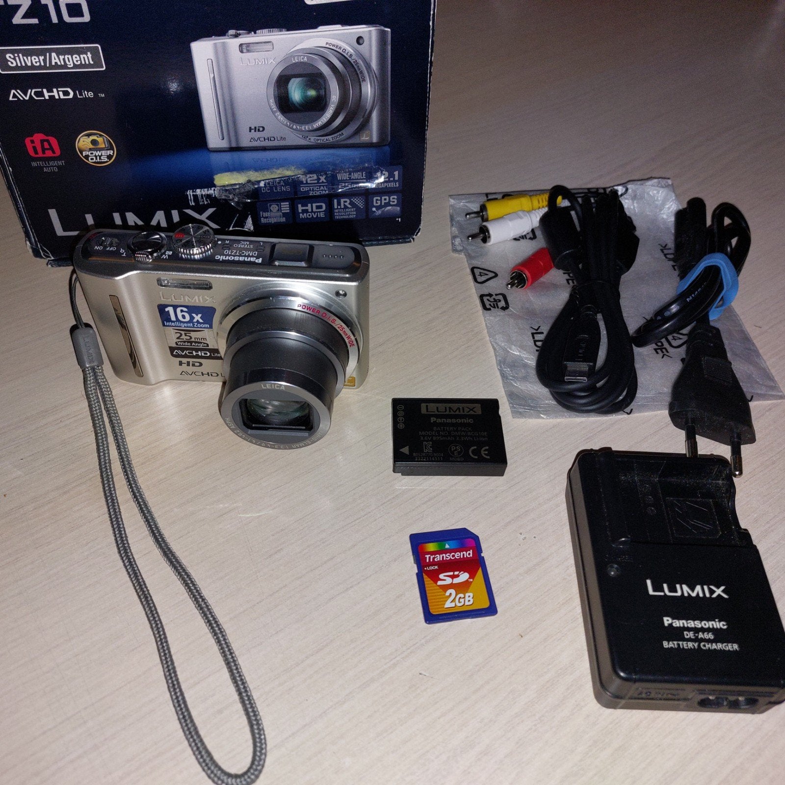 Digitale (vintage) camera Panasonic Lumix TZ10, Audio, Tv en Foto, Fotocamera's Digitaal, Ophalen of Verzenden, Zo goed als nieuw