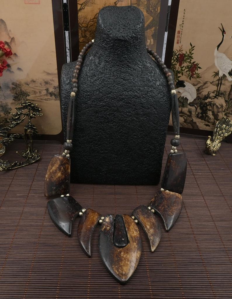 Tribal Stone Statement Ketting • Jaren 70 80 - AL.P-6.D7/7, Sieraden, Tassen en Uiterlijk, Antieke sieraden, Ketting, Overige materialen