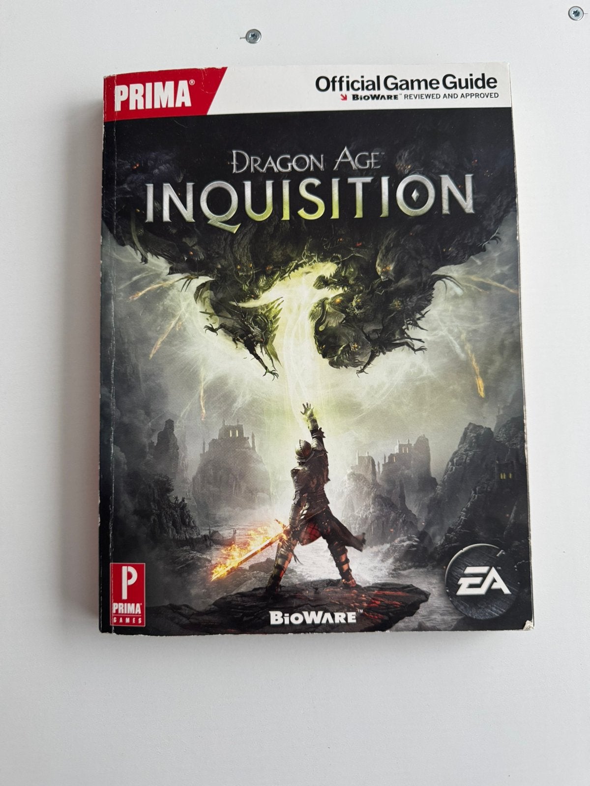 Dragon age inquisition guide met kaart, Ophalen of Verzenden, Zo goed als nieuw