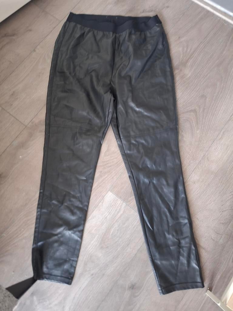Maat 44 merk m&s leather look legging, Ophalen of Verzenden, Zo goed als nieuw, Zwart, Legging
