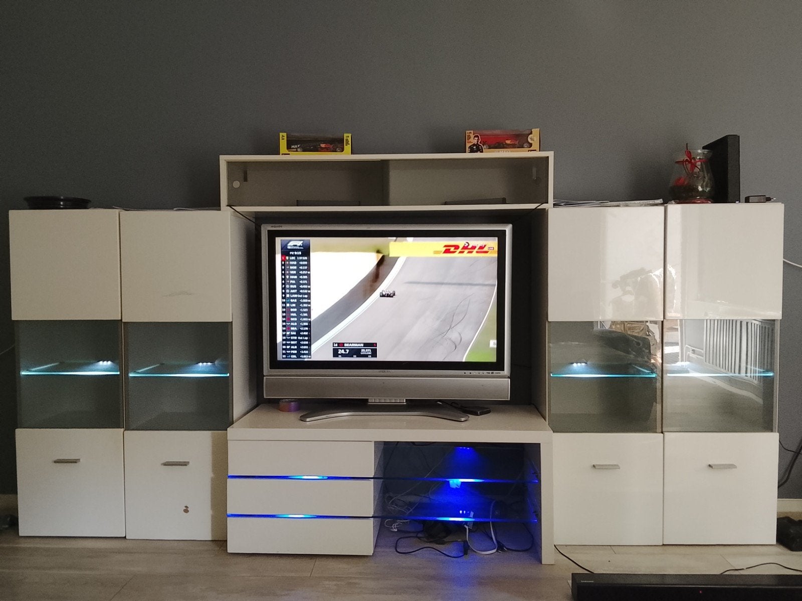 Moderne TV-meubelset met opbergruimte en verlichting, Ophalen, Gebruikt, 200 cm of meer, Glas