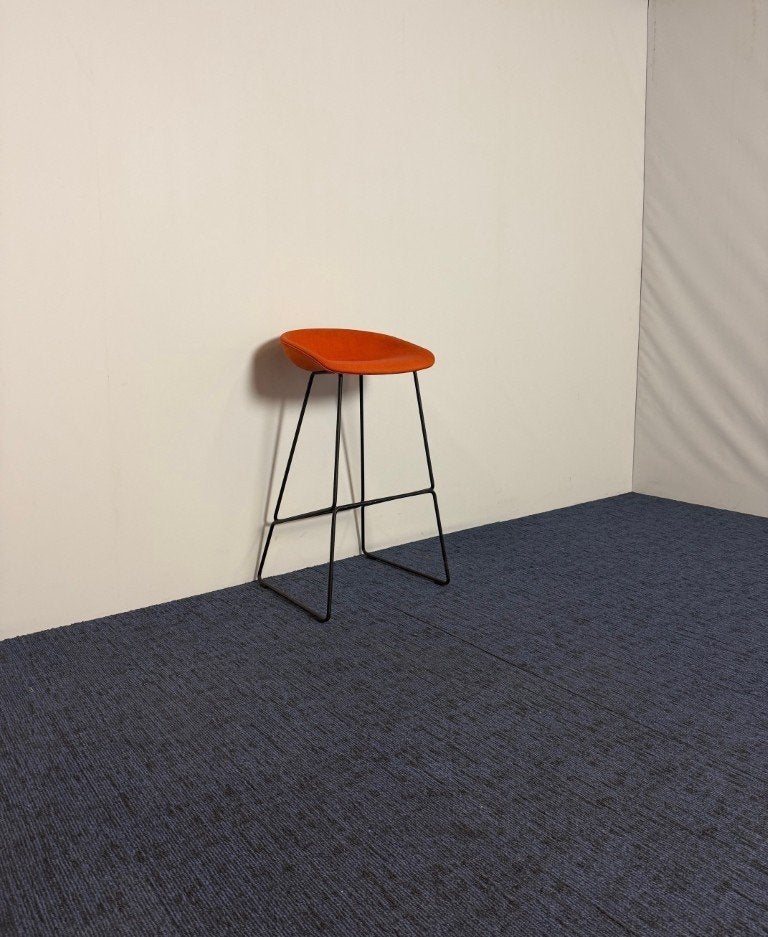 5 x Barkruk HAY About A Stool 'AAS' 38 - oranje/zwart, Huis en Inrichting, Ophalen, Met voetsteun, 60 tot 90 cm, Gebruikt