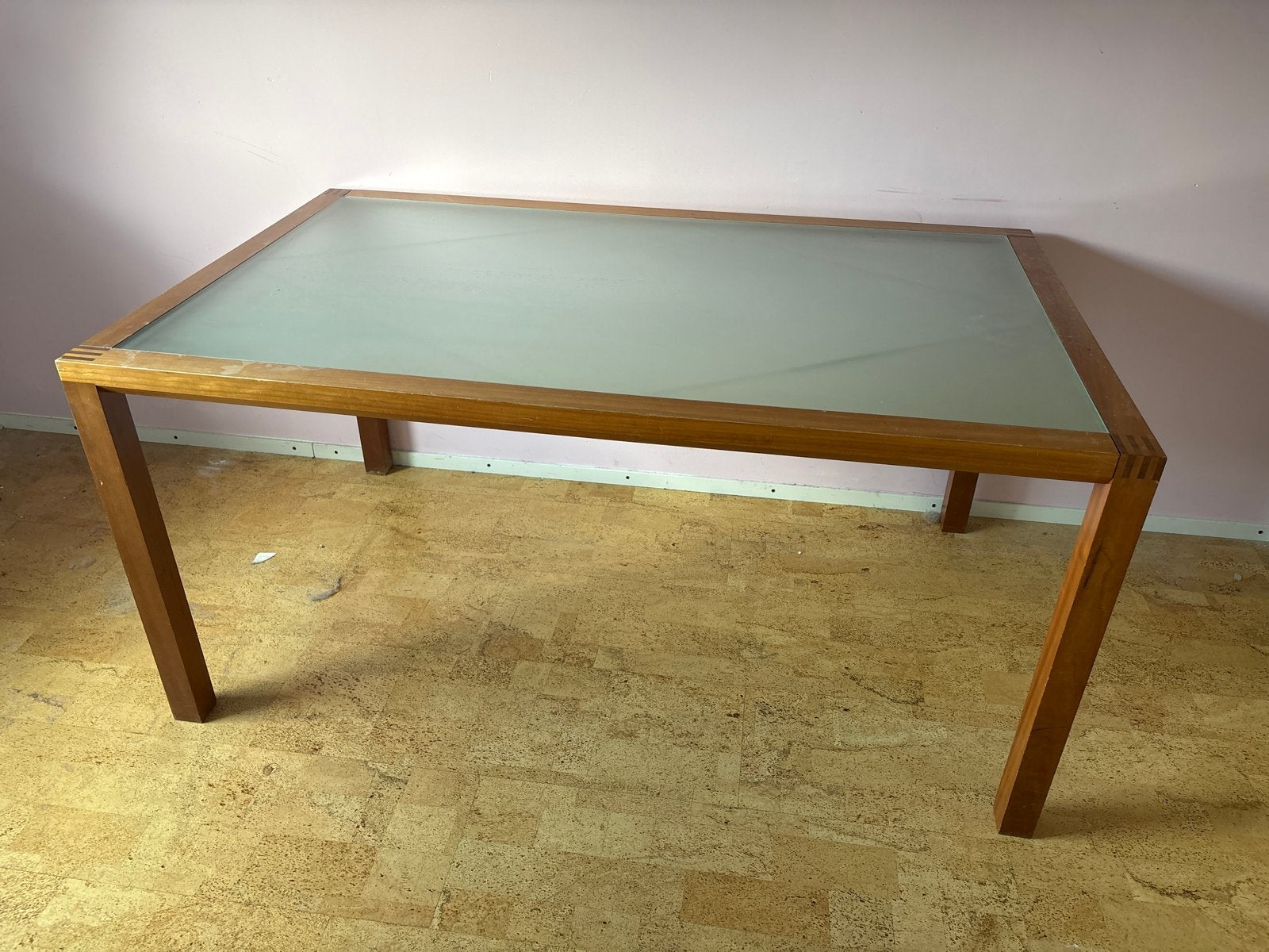Houten tafel met glazen plaat - opknapper, Ophalen, Gebruikt, 50 tot 100 cm, 150 tot 200 cm