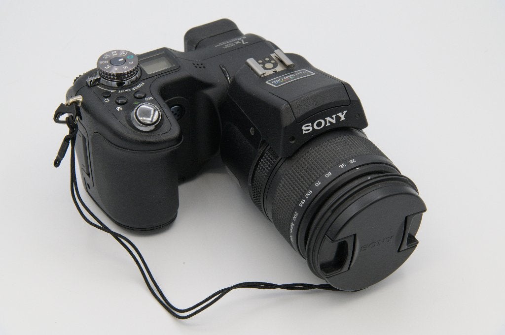 Sony Cybershot F828 Bridgecamera - 8.0 MP, 7x optische zoom, 8 megapixels, Gebruikt, Geheugenkaart, Ingebouwde flitser