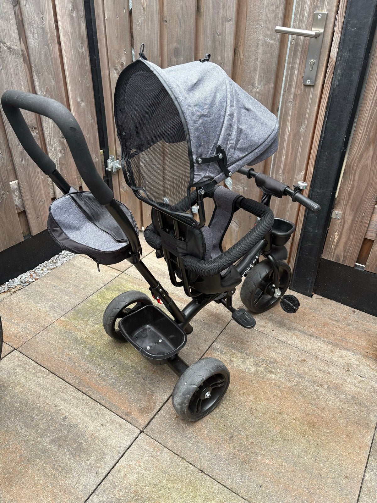Trike Fix V3 driewieler met duwstang en zonnekap, Fietsen en Brommers, Ophalen, Gebruikt, Velgrem