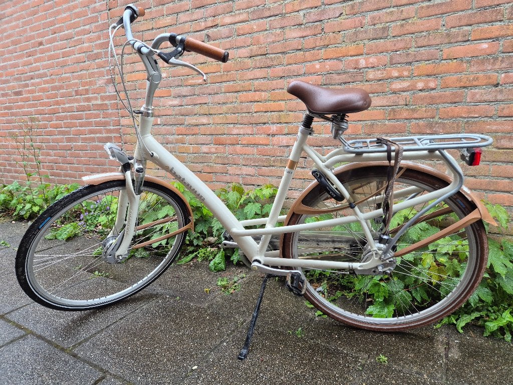 Batavus dames fiets ( gereserveerd), Ophalen, Zo goed als nieuw, Batavus, Versnellingen