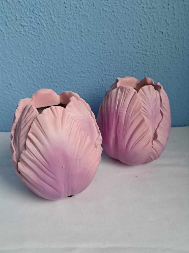 Mooie pastel lila en lichtroze decoratieve vaasjes. Per stuk, Ophalen of Verzenden, Zo goed als nieuw