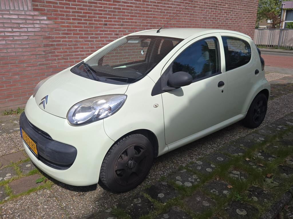 GERESERVEERD, Voorwielaandrijving, 4 stoelen, C1, 68 pk