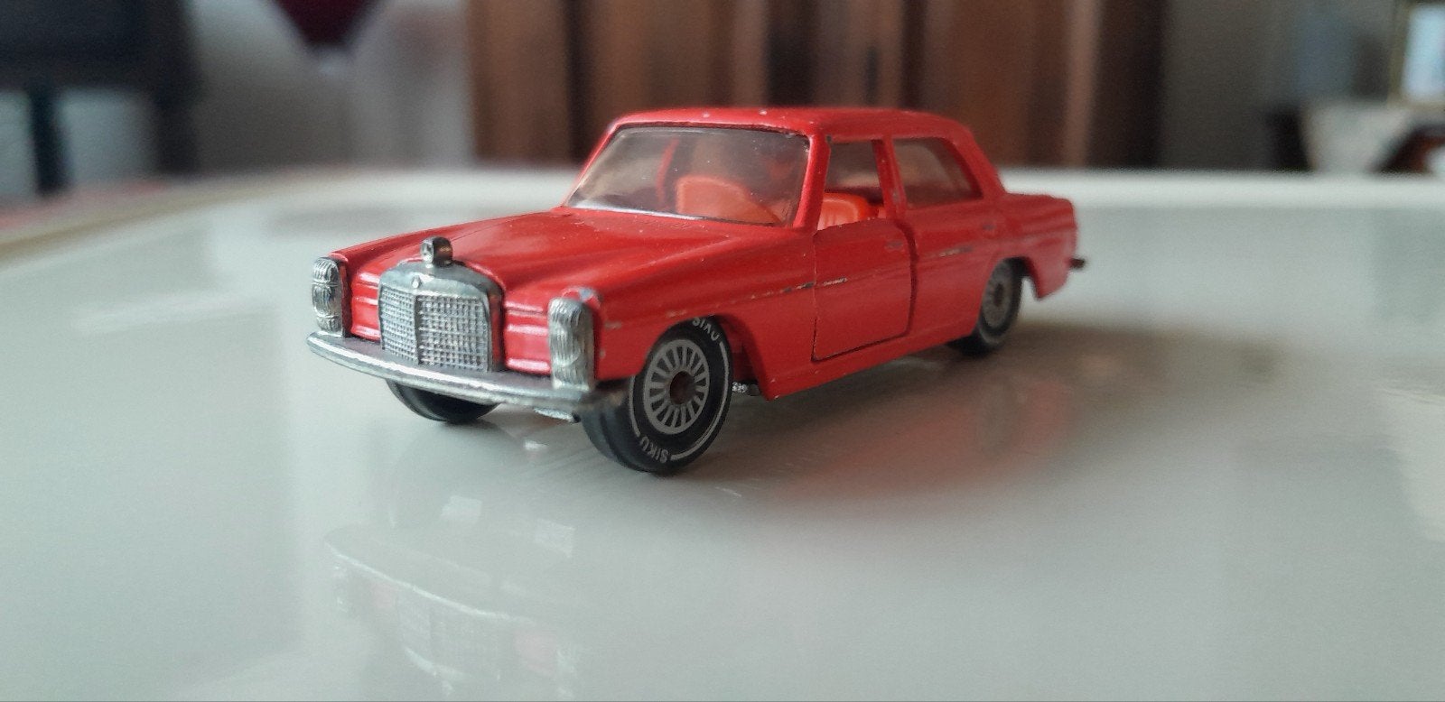 Siku Mercedes 250 rood izgst., Ophalen of Verzenden