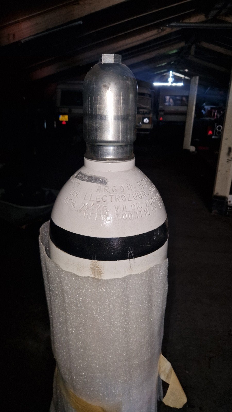 Foto 3 van 50l fles ademlucht 200bar. 4 stuks. Keur tot 2029.