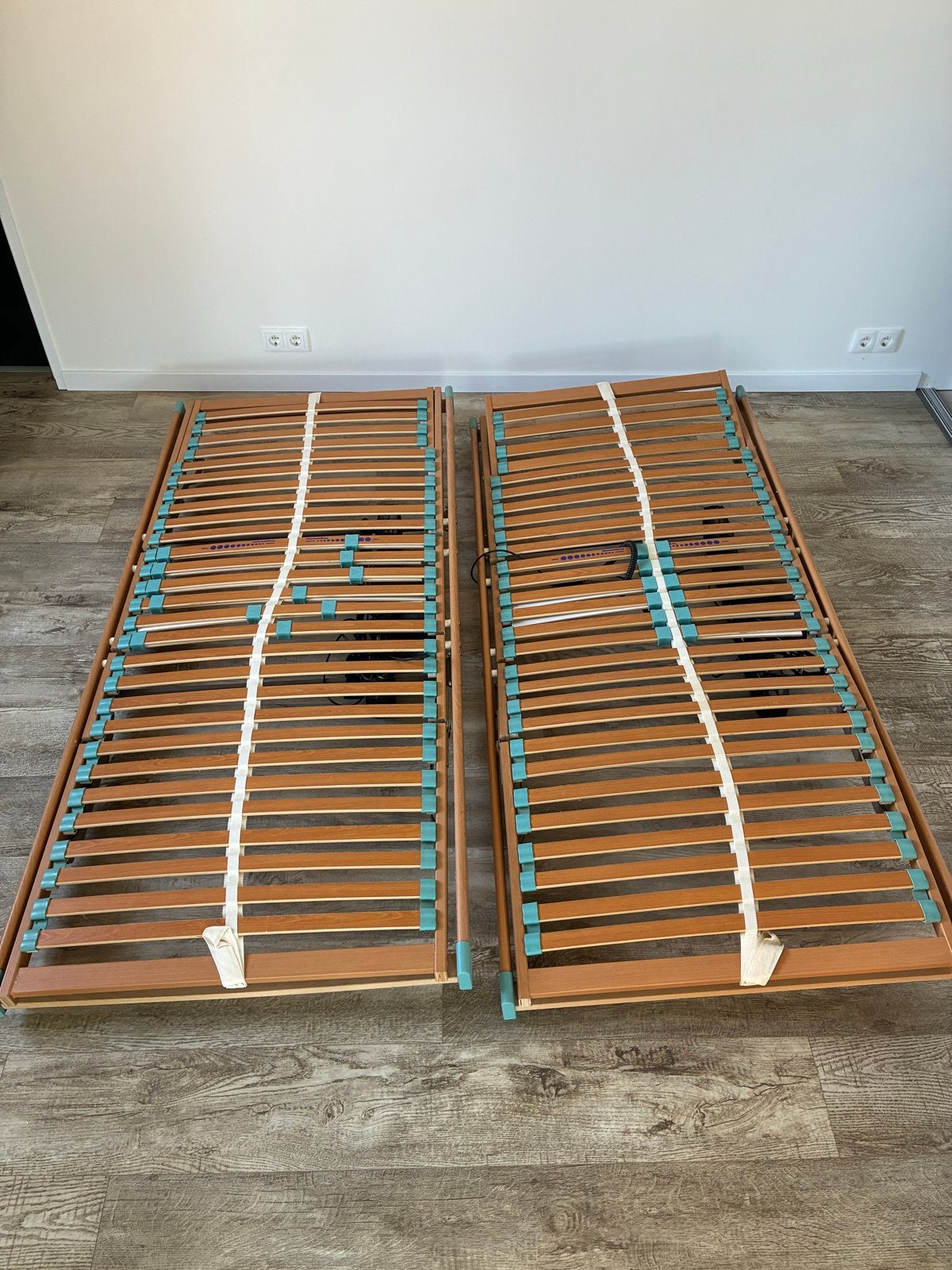 Elektrisch verstelbare lattenbodems (2x) - 90x200 cm, Ophalen, 90 cm, Tweepersoons, 200 cm