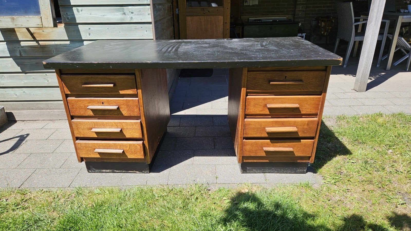 Houten bureau met lades, Huis en Inrichting, Bureaus, Met lades, Gebruikt, Hout, Bruin