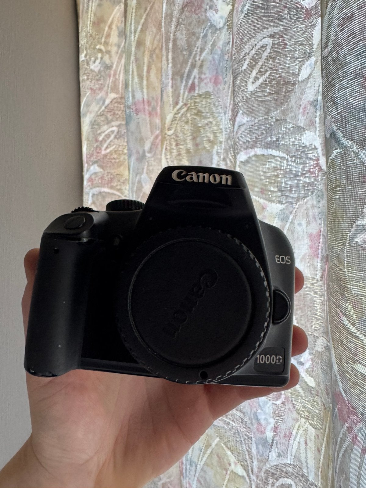 Canon EOS 1000D digitale camera (ALS NIEUW), Ophalen, Spiegelreflex, Canon, Zo goed als nieuw