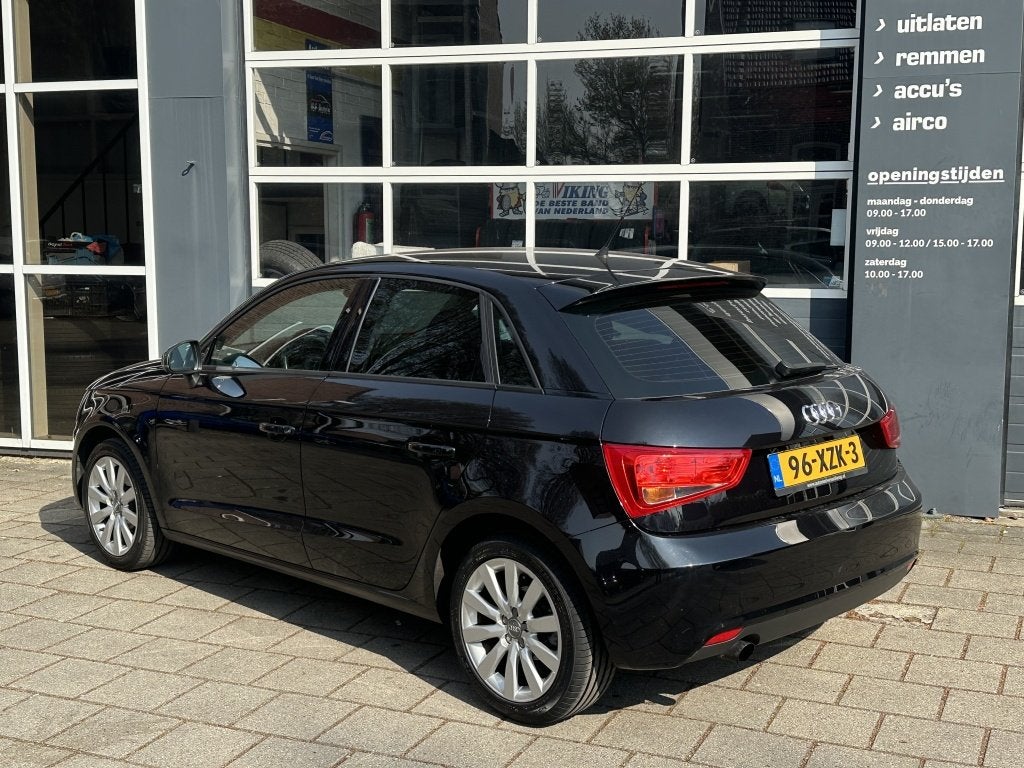 Audi A1 Sportback 1.2 TFSI Connect Airco Deurs (bj 2012), Auto's, Audi, Voorwielaandrijving, Euro 5, 4 cilinders, Bedrijf