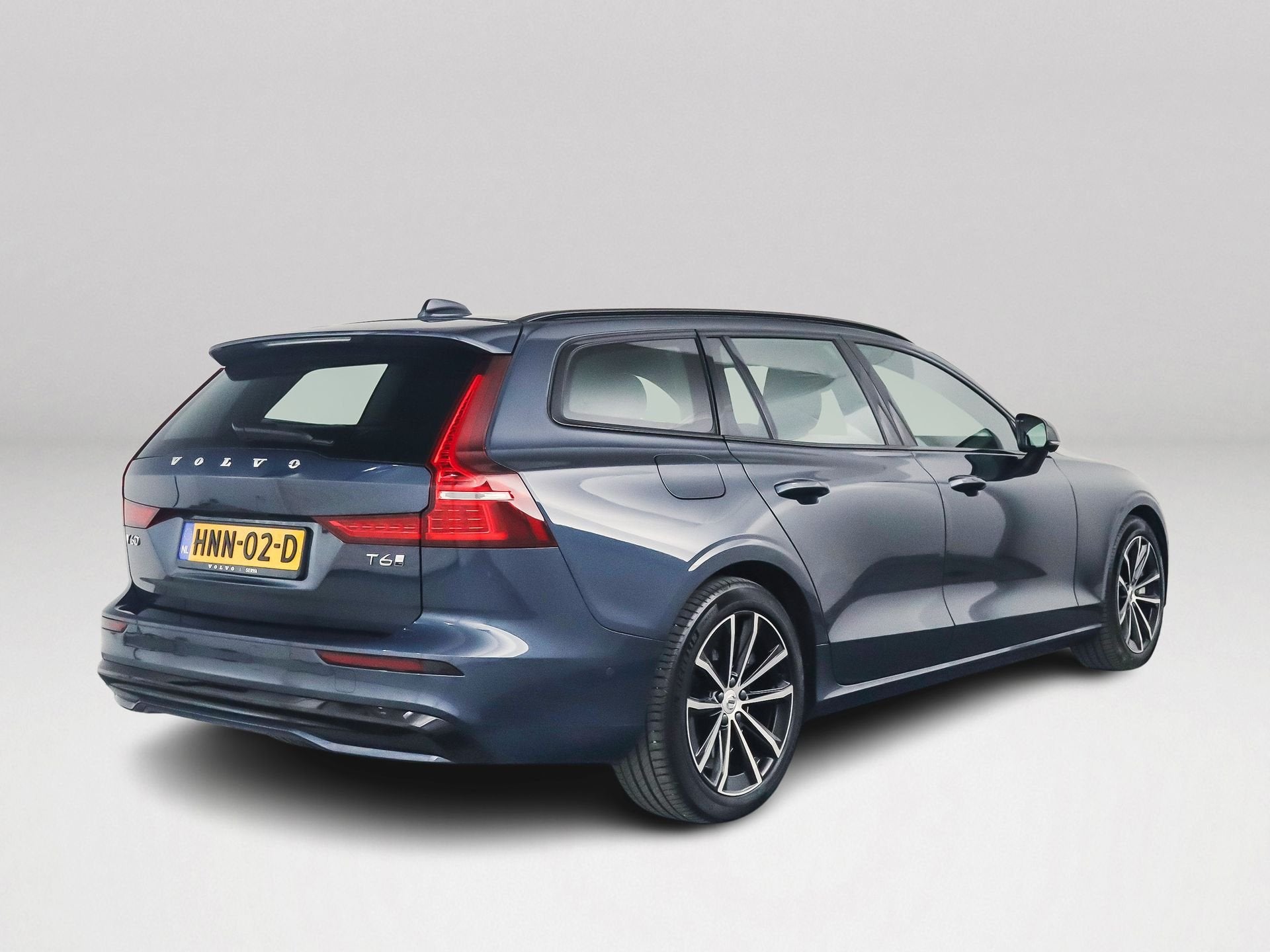 Volvo V60 T6 Plug-in hybrid AWD Plus Dark | 360 camera | H, Auto's, Volvo, Automaat, 12 maanden, Automatische klimaatregeling
