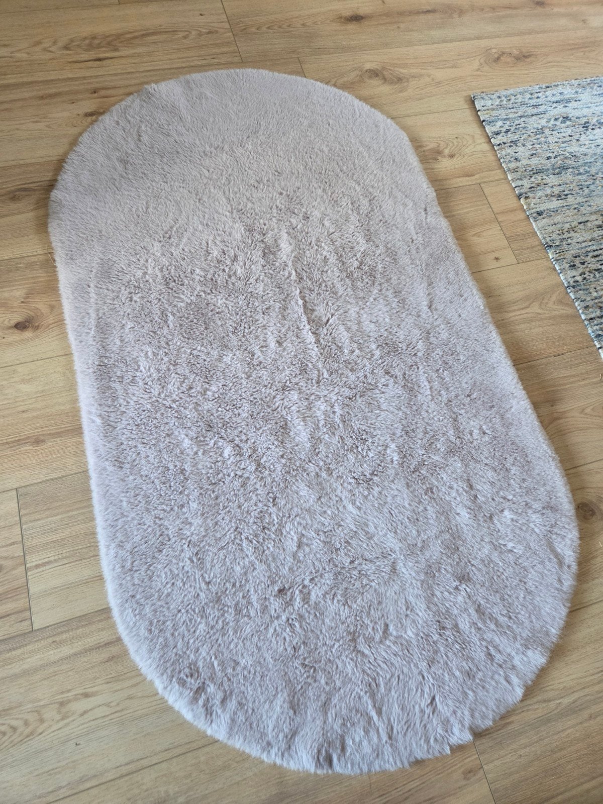 Fluffy Teddy Vloerkleed - Beige - 155 x 89 cm, Ophalen, Beige, 50 tot 100 cm, Zo goed als nieuw
