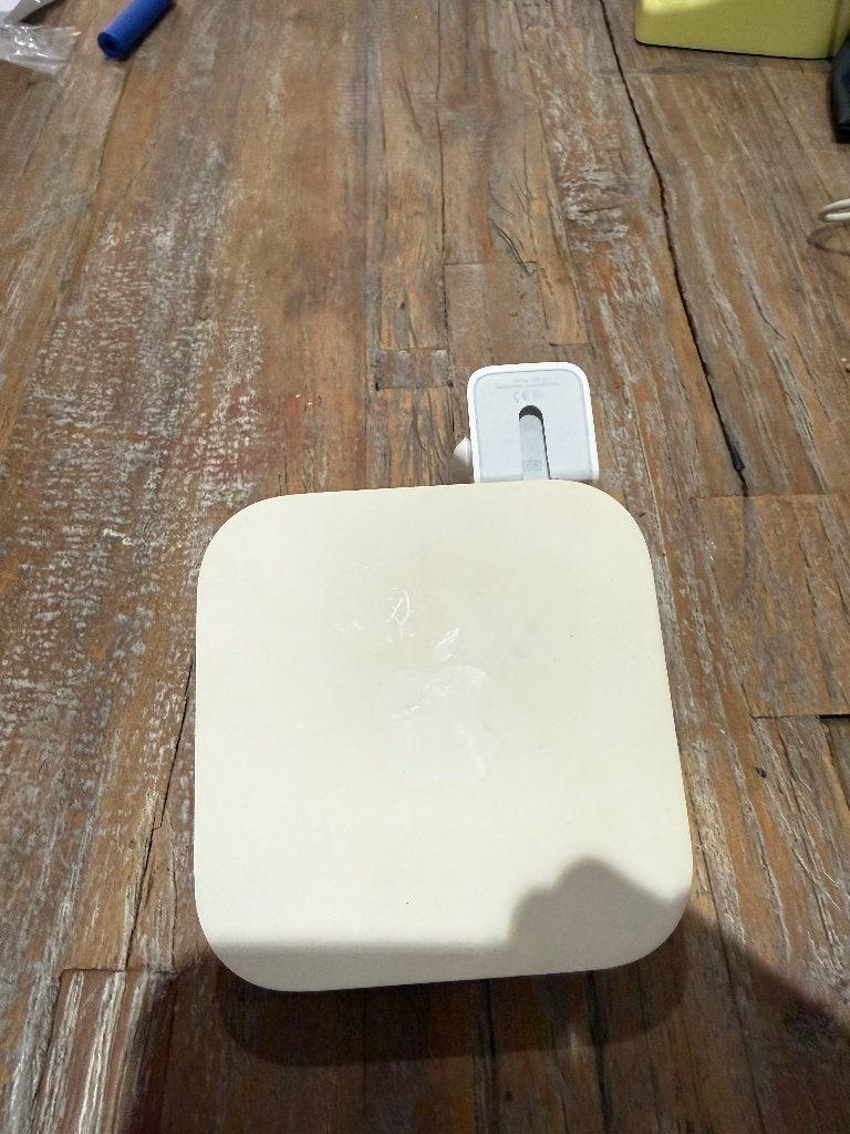 Apple AirPort Express met Apple Duck Head (geen kabel), Ophalen of Verzenden, Zo goed als nieuw, Router, Apple