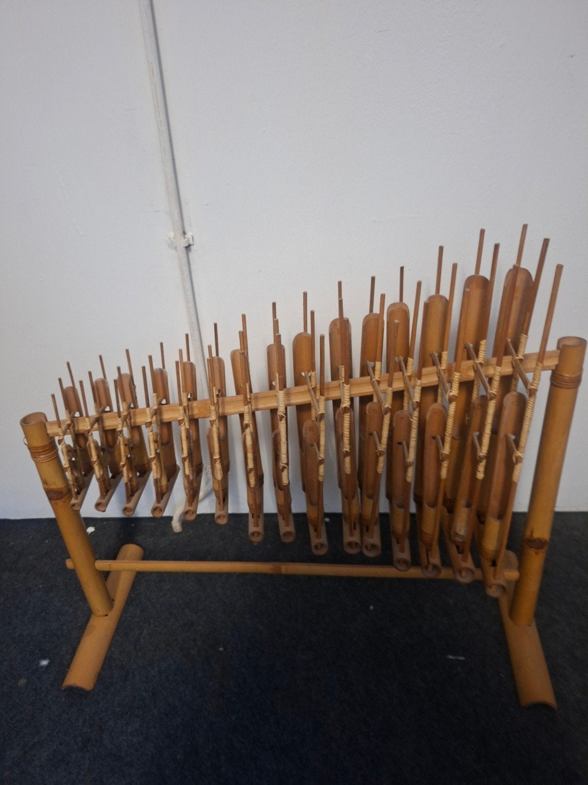 Angklung - Traditioneel Indonesisch Bamboe Instrument, Muziek en Instrumenten, Blaasinstrumenten | Overige, Ophalen, Gebruikt
