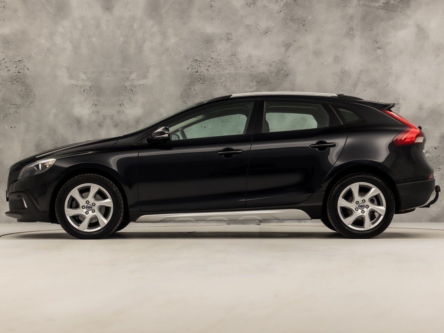 Volvo V40 Cross Country 1.6 T4 Sport 179Pk (NAVIGATIE, CLIMA, Auto's, Voorwielaandrijving, Gebruikt, Zwart, 4 cilinders