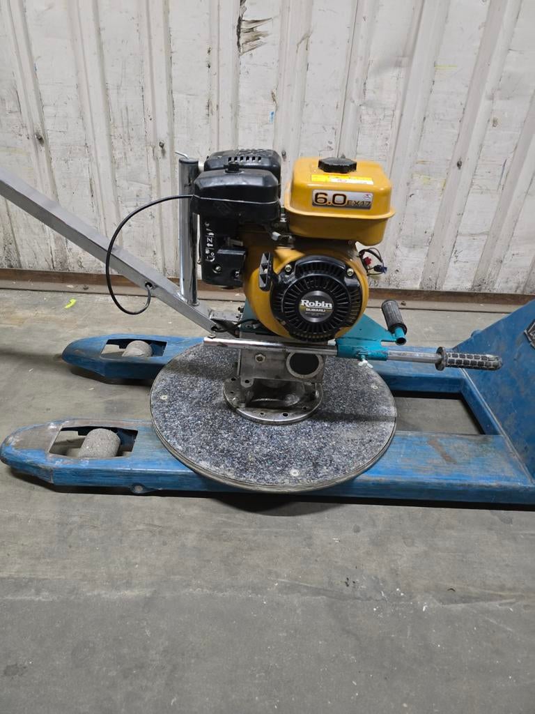 B-Mac BM751 vlindermachine voor beton / betonpoliermachine, Ophalen, Gebruikt