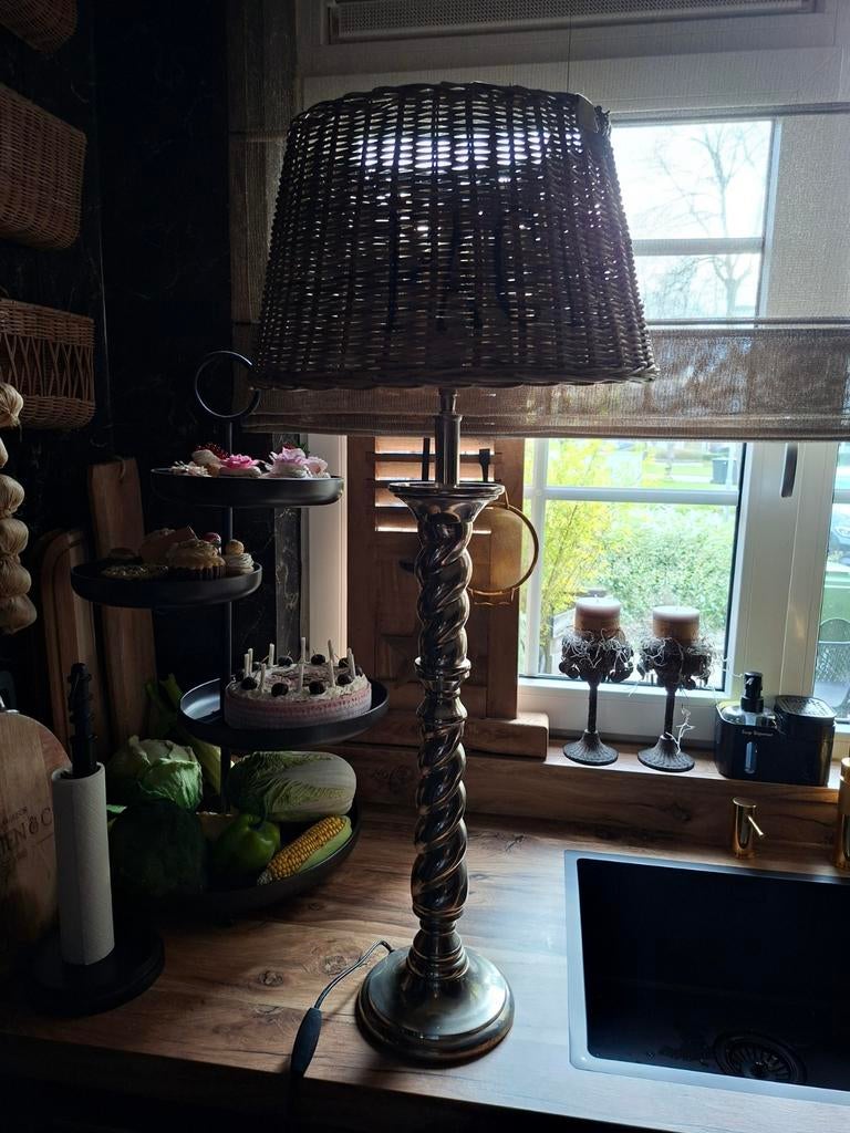 Riviera Maison Schermerlamp met Rattan Kap - 91 cm hoog, Ophalen, Gebruikt, Riviera maison, Overige materialen
