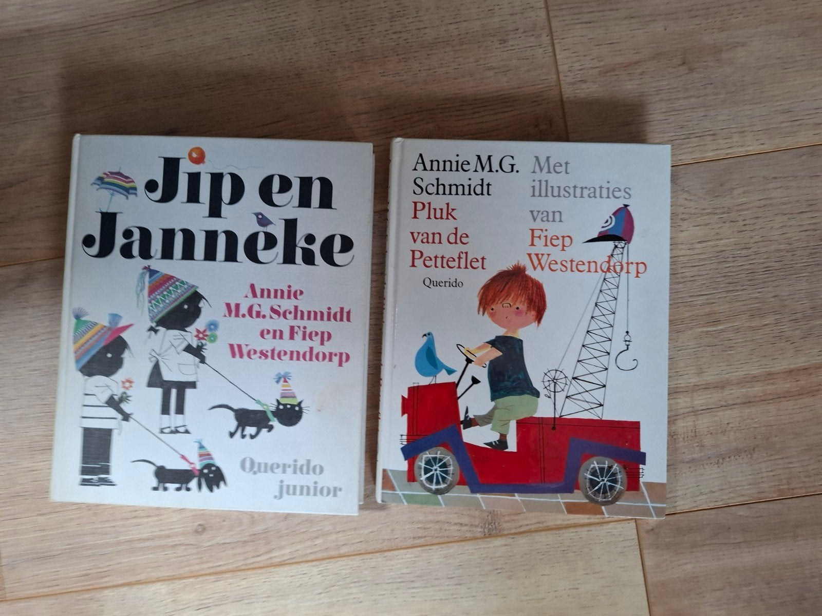 Jij en Janneke, Ophalen of Verzenden, Zo goed als nieuw, Fictie algemeen