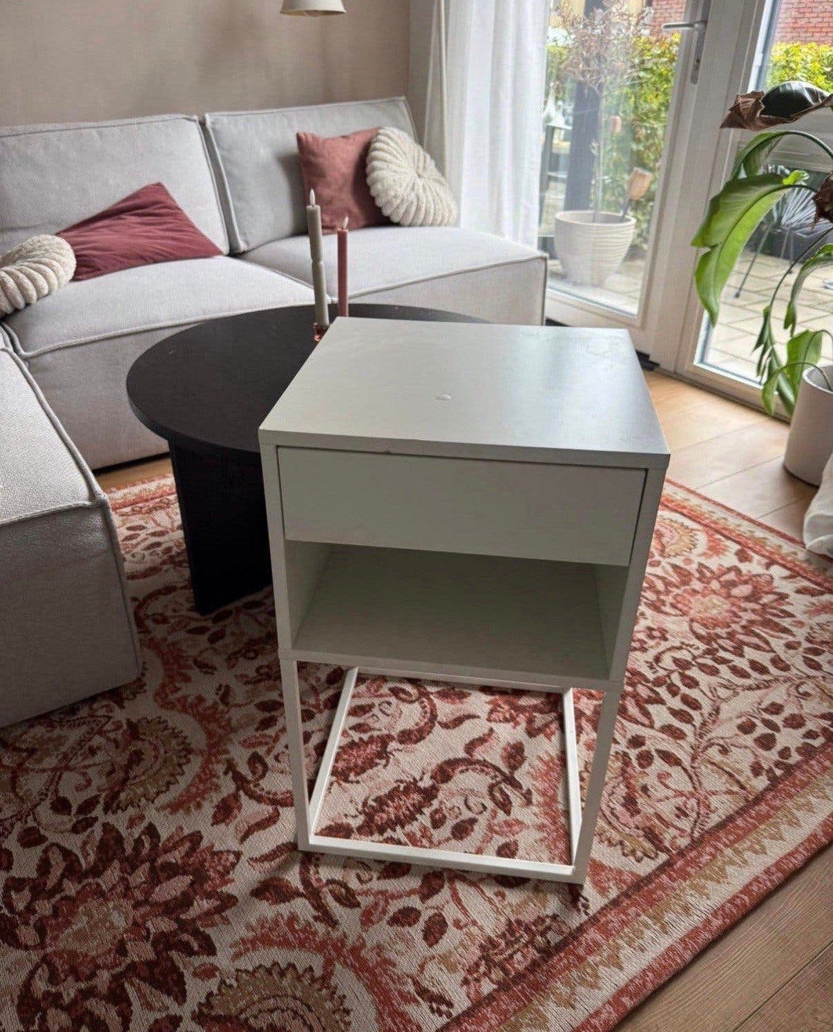 Vikhammer nachtkastje ikea, Ophalen of Verzenden, Gebruikt, Minder dan 45 cm