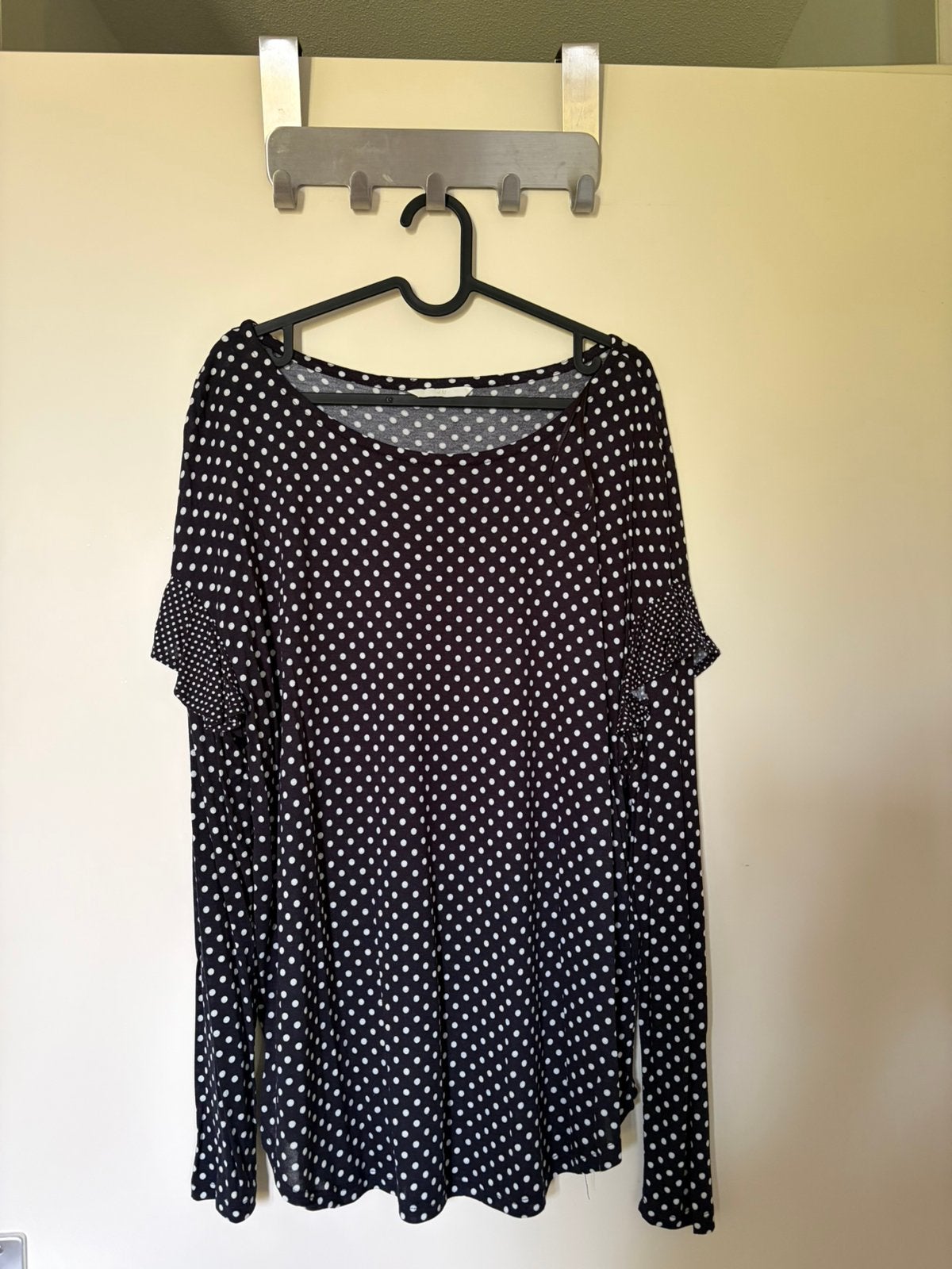 Nieuwe topmer ruches en stippen maat L H&M, Kleding | Dames, Overige kleuren, Maat 42/44 (L), Nieuw, Ophalen of Verzenden