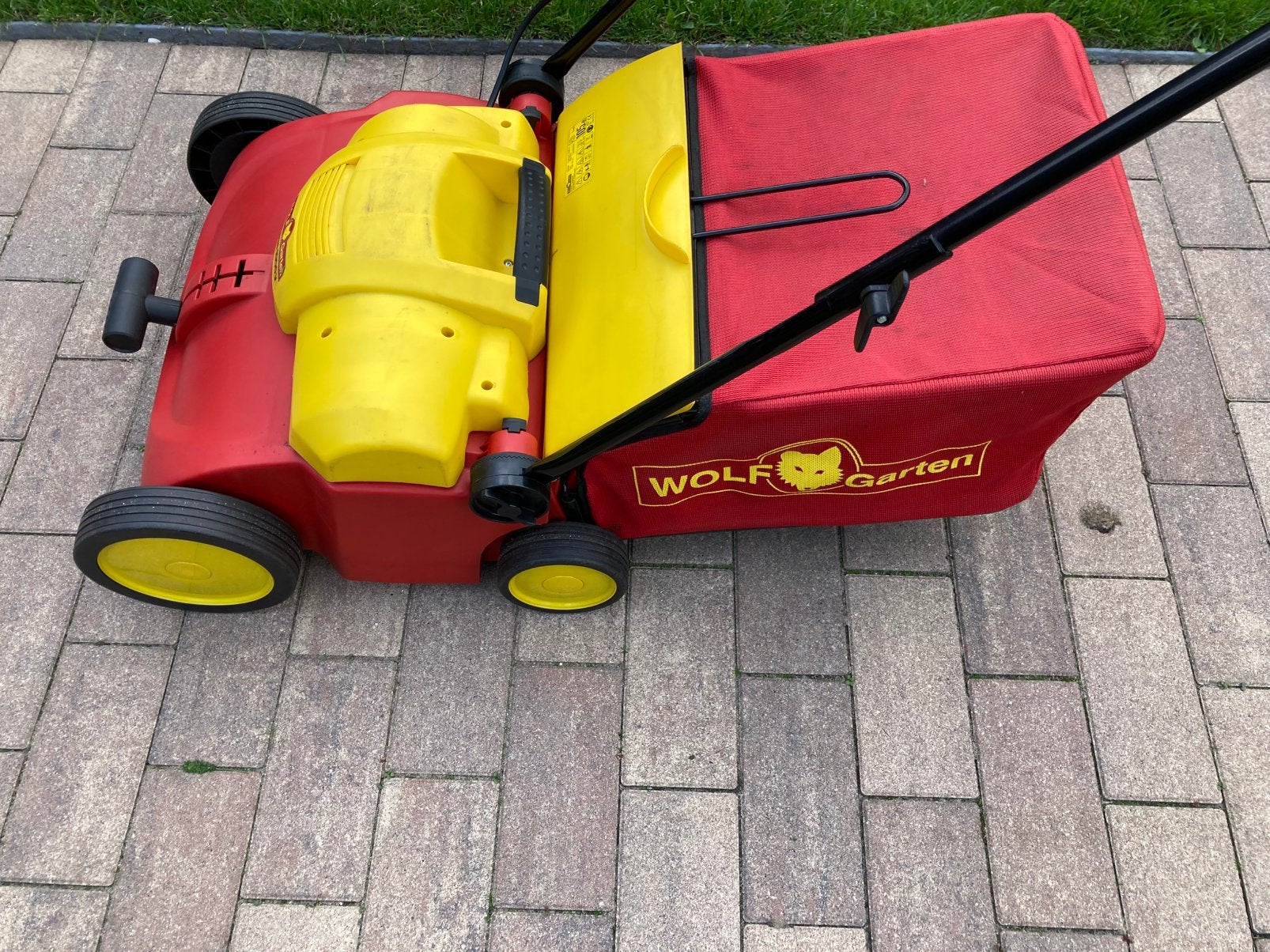 Verticuteermachine Wolf Garten Campus 1000V (1100 Watt!), Ophalen, Gebruikt, Elektrisch