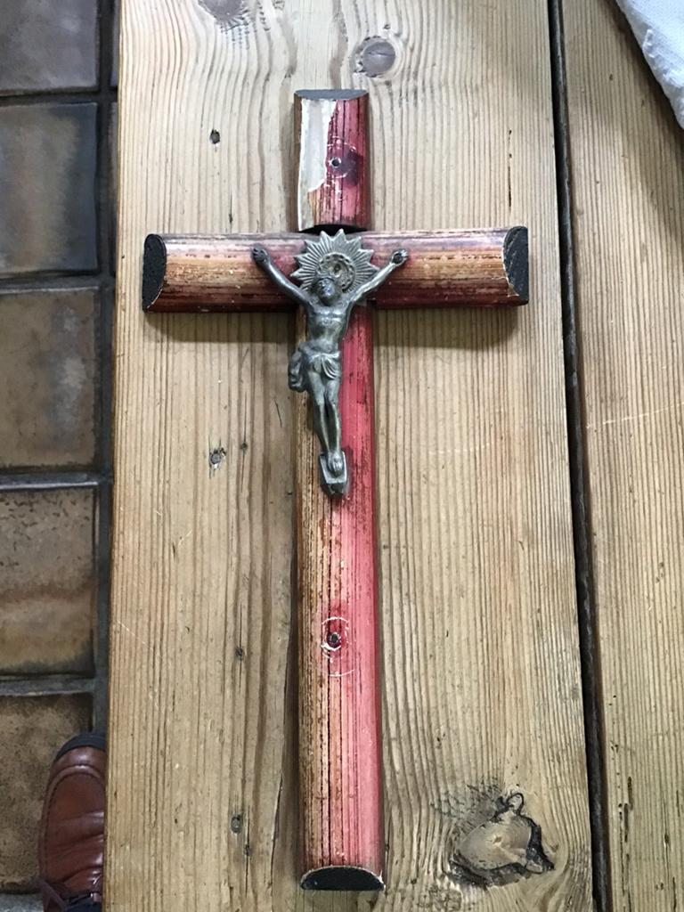 Vintage houten kruisbeeld met corpus, Ophalen of Verzenden