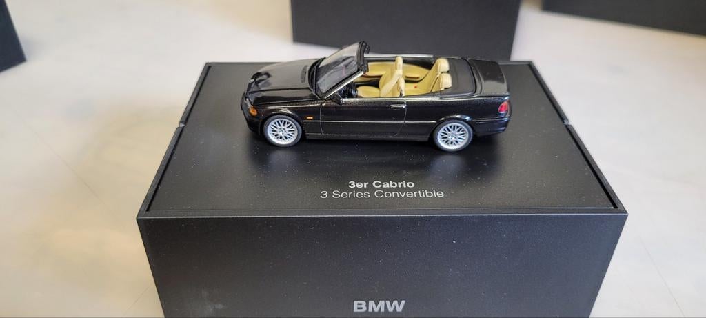 Minichamps BMW 3 serie Cabrio E46, Hobby en Vrije tijd, Modelauto's | 1:43, Ophalen of Verzenden, Zo goed als nieuw, Auto, MiniChamps