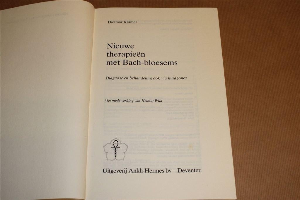 Bach-Bloesems volgens Krämer — Diagnose via de Huidzones, Ophalen of Verzenden, Gelezen, Overige onderwerpen, Achtergrond en Informatie