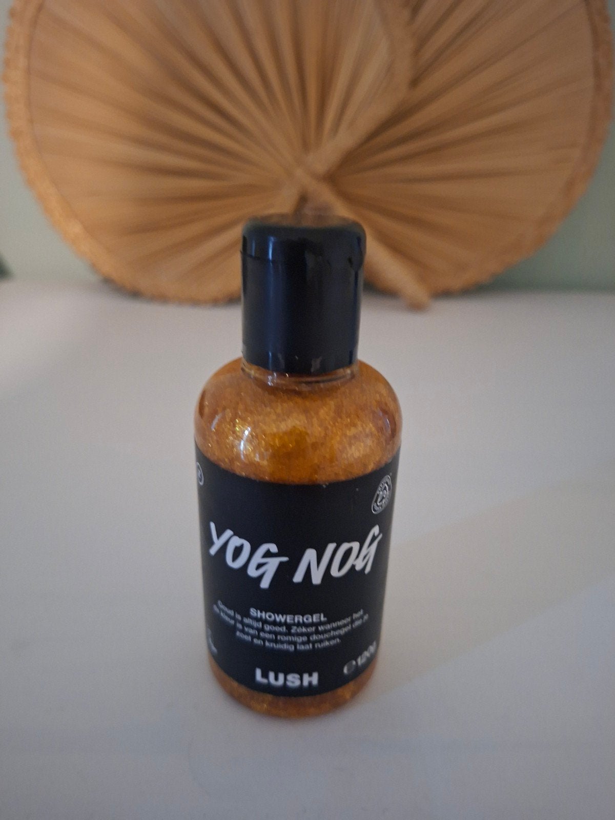 Lush Yog Nog Showergel - Glinsterende Douchegel, Ophalen of Verzenden, Nieuw, Bad & Douche