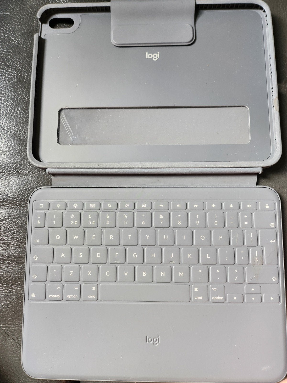 Logitech Rugged Folio Toetsenbordhoes voor iPad (7e, 8e, 9e, Ophalen, Zo goed als nieuw, 10 inch, Bescherming voor- en achterkant