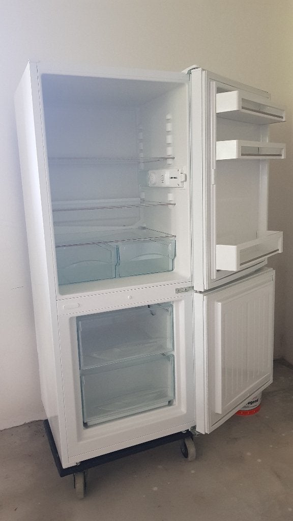 Liebherr kleine vrijstaande koelvriescombinatie, Witgoed en Apparatuur, Koelkasten en IJskasten, Ophalen, 120 tot 140 cm, 200 liter of meer