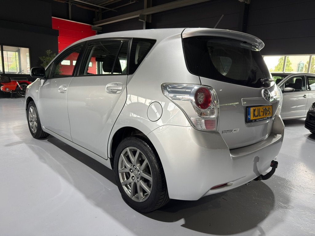 Toyota Verso 1.8 VVT-i Aspiration 7 persoons l Carplay l Nav, Auto's, Toyota, Voorwielaandrijving, Gebruikt, 4 cilinders, 7 stoelen