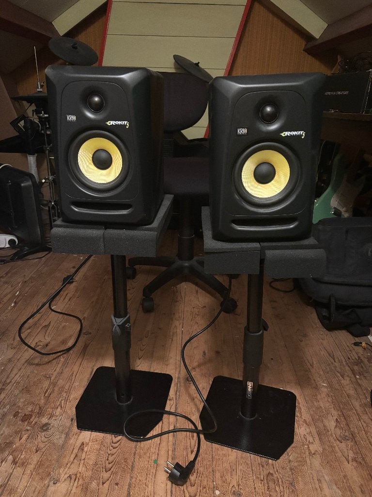 KRK Rokit 5 Studiomonitoren met standaarden, Studiomonitor, Gebruikt, Ophalen of Verzenden, KRK