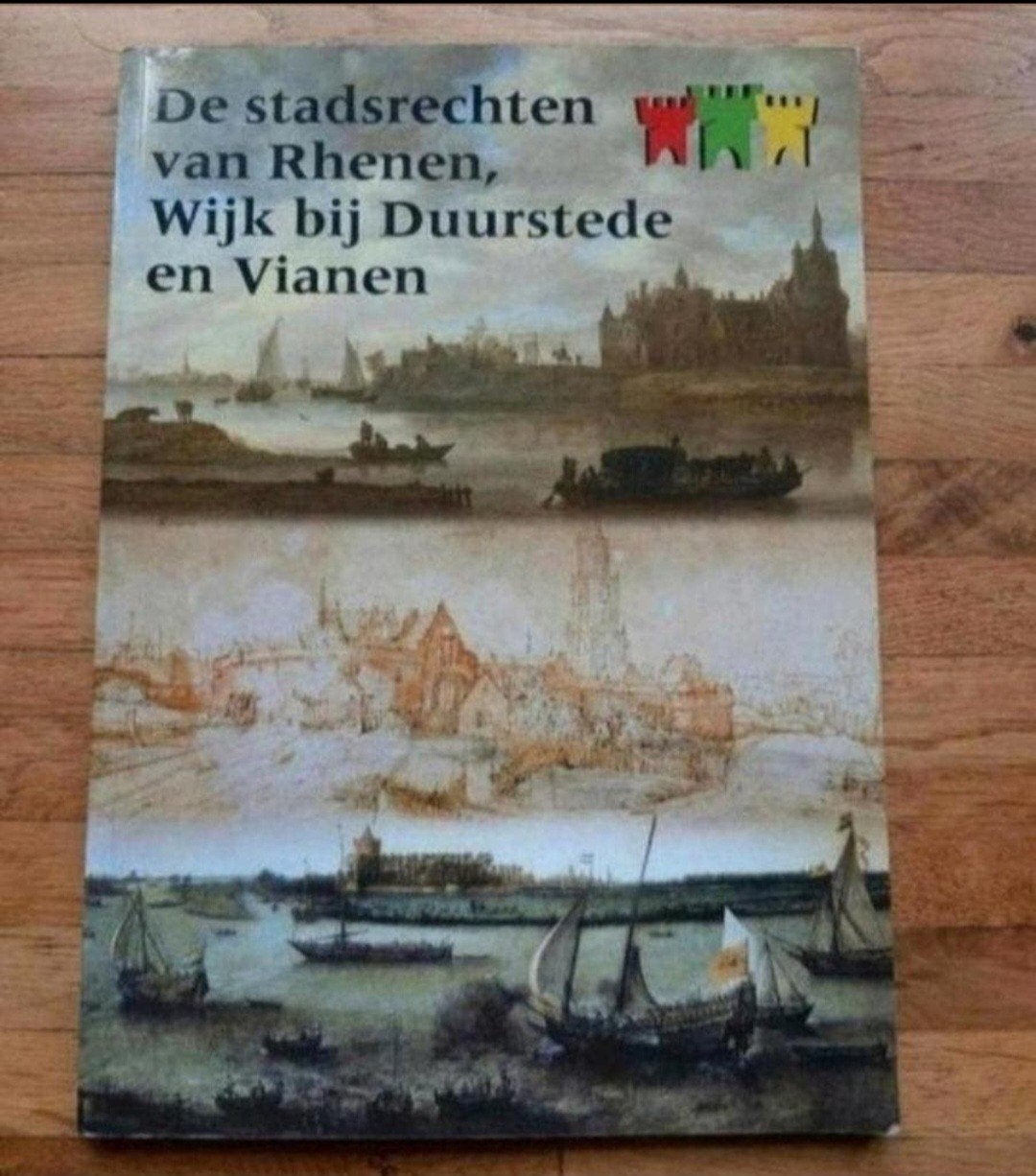 geschiedenis fotoboek Rhenen, Wijk bij Duurstede en Vianen., Ophalen of Verzenden, Zo goed als nieuw