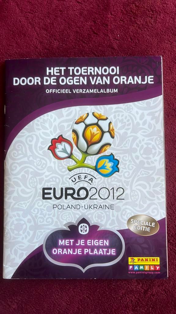 Voetbal sticker album Panini 2012, Ophalen of Verzenden, Zo goed als nieuw, Balsport