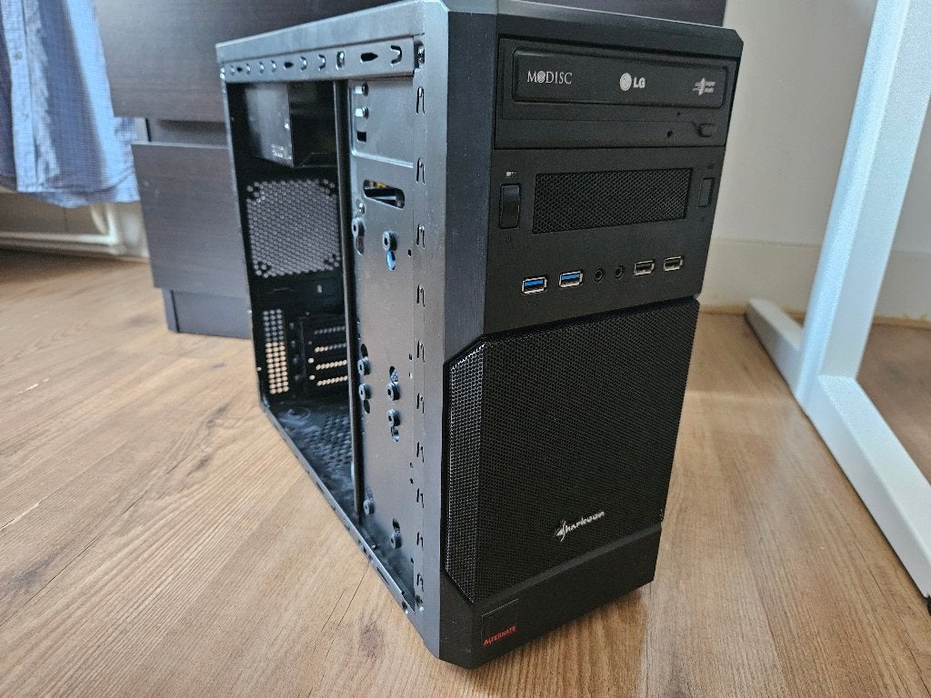 Desktop PC – Intel i5 | 8GB RAM | Windows 11, Gebruikt, HDD, Gigabyte, 8 GB