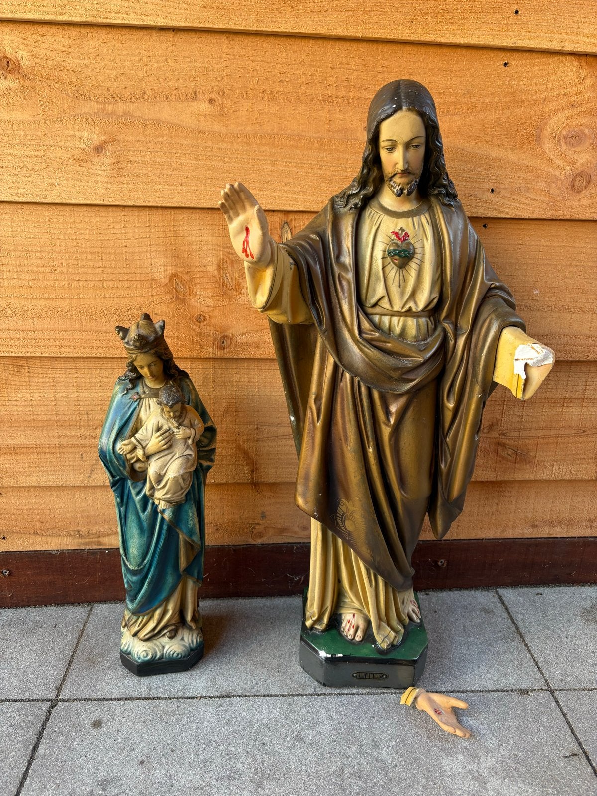 Beelden Jezus en Maria met kind - Helaas beschadigd, Ophalen, 50 - 100 cm, Steen of Keramiek, Beeld