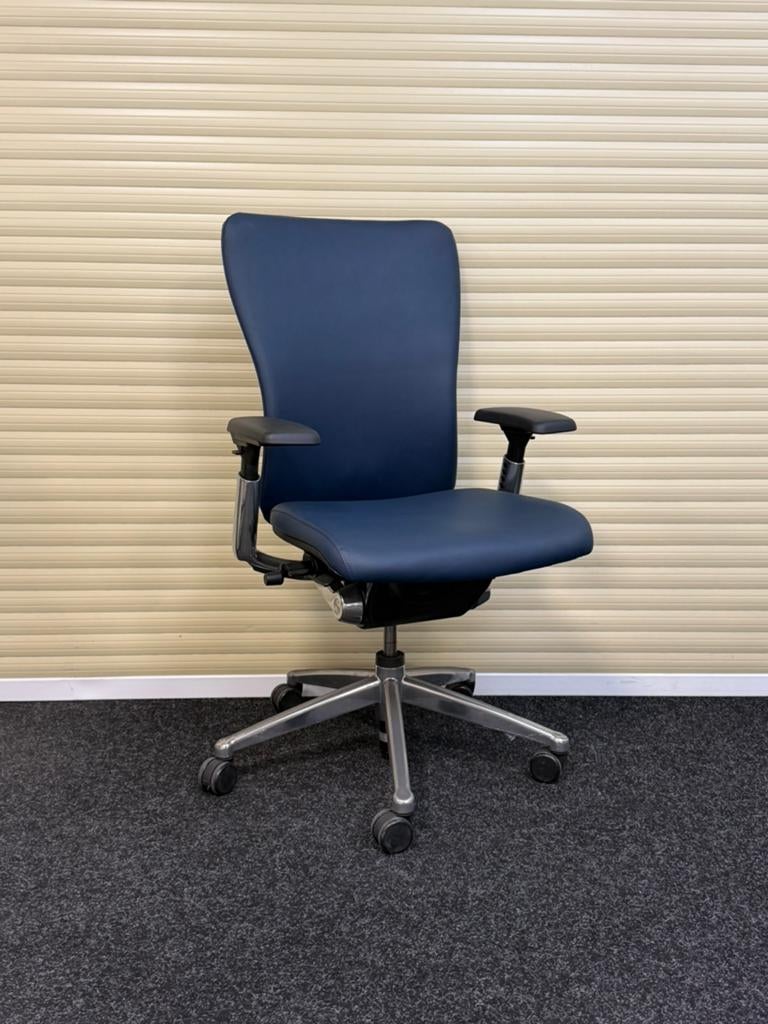 Comforto Haworth zody (blauw leer), Huis en Inrichting, Bureaustoelen, Ophalen of Verzenden, Zo goed als nieuw, Blauw