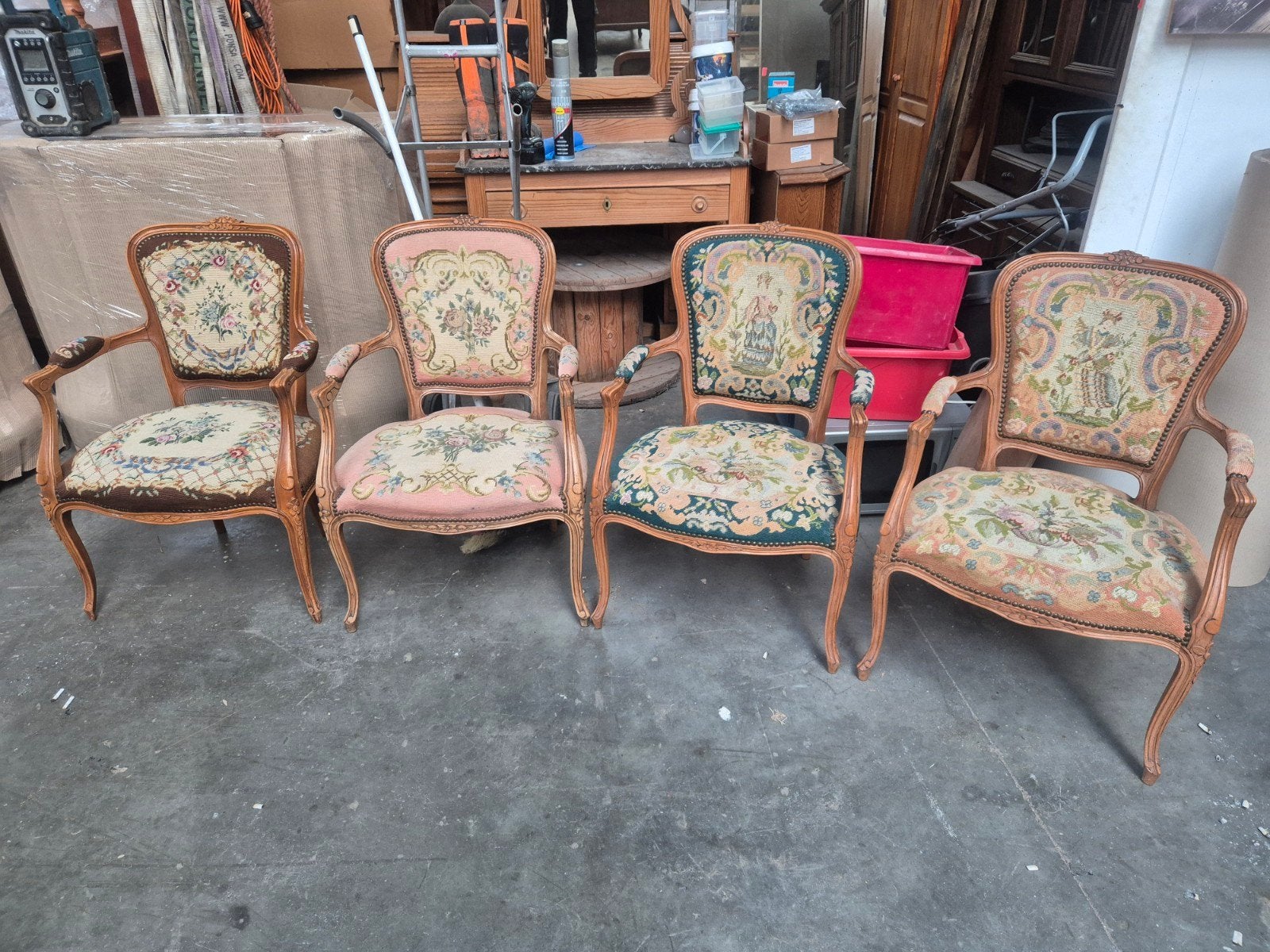 Set van 4 antieke fauteuils met borduurwerk, Ophalen