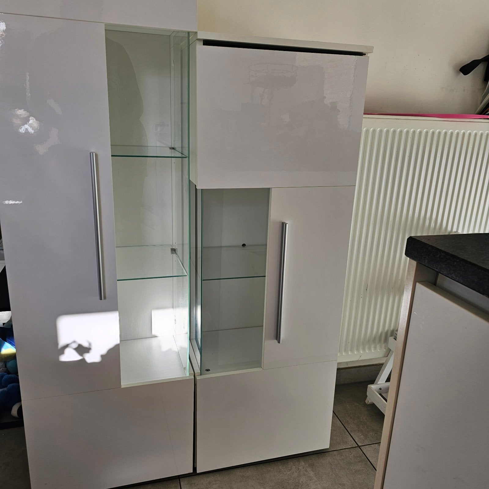 2 Vitrine/Wand kasten, Ophalen, Met deur(en), 50 tot 100 cm, Modern