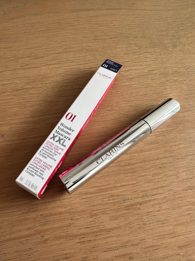 Clarins Wonder Volume Mascara XXL extreme black NIEUW, Ophalen of Verzenden, Nieuw, Zwart, Ogen