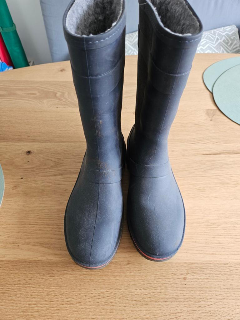 Donkerblauw gevoerde regenlaarzen - Maat 36, Kleding | Dames, Schoenen, Zwart, Ophalen of Verzenden, Gedragen, Regenlaarzen