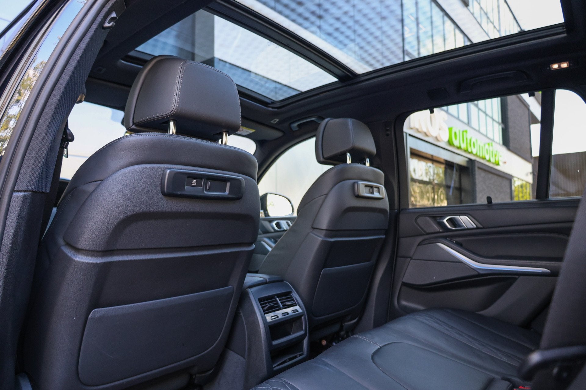 Foto 47 van BMW X5 xDrive45e High Executive | BTW | M-SPORT | PANO | LAS