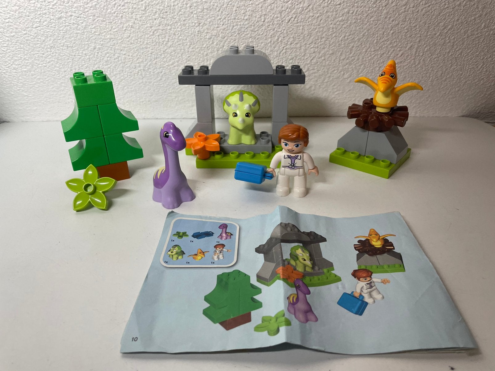 Duplo 10938 Dinosaurus Crech+instructieboekje, Ophalen of Verzenden, Zo goed als nieuw, Compleet, Duplo