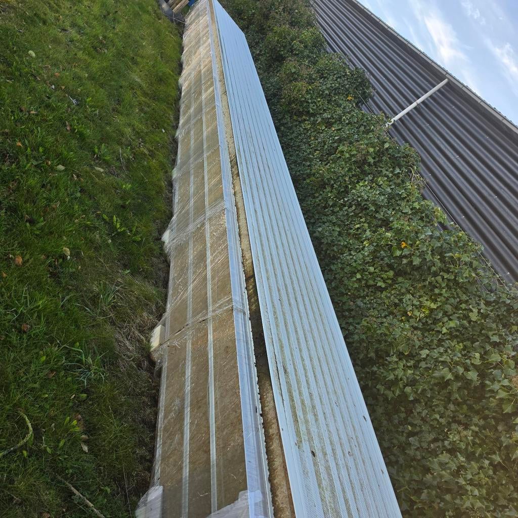 Sandwichpanelen 200mm dik, 9 meter lang, Doe-het-zelf en Verbouw, Platen en Panelen, Overige materialen, 100 mm of meer, Onbekend